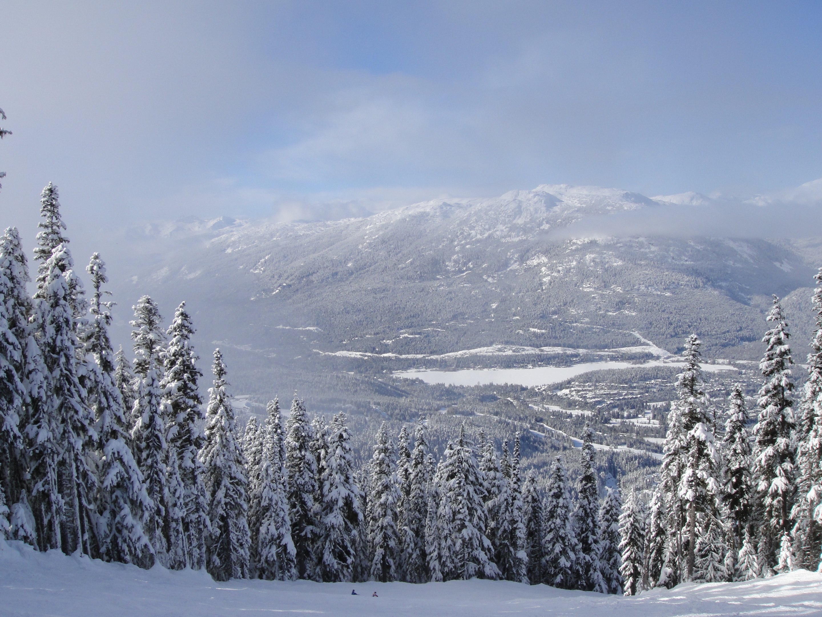 2011-02-18-Whistler ski trip with Mussattos-17.jpg